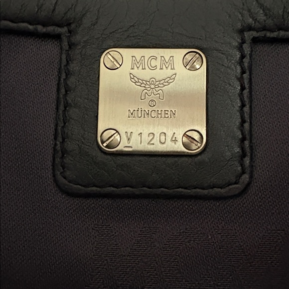 MCM Black Embossed Pebbled Leather Large Convertible Tote Bag 🖤🖤🖤 - Picture 12 of 15